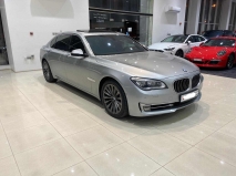 للبيع بي ام دبليو 7 Series 2015