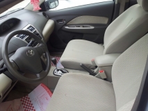 للبيع تويوتا Yaris 2010