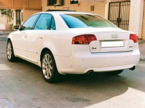 للبيع أودي A4 2008