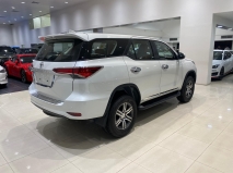 للبيع تويوتا Fortuner 2023