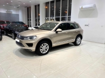 للبيع فولكس واجن touareg 2016