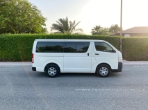 للبيع تويوتا Hiace 2021