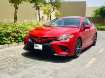 للبيع تويوتا camry 2019