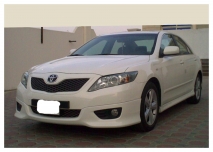 للبيع تويوتا camry 2011