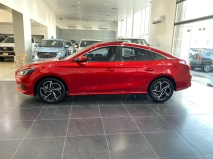 للبيع MG GT 2023