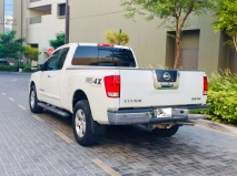 للبيع نيسان Titan 2007