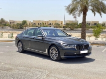 للبيع بي ام دبليو 750 2017