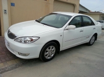 للبيع تويوتا camry 2004