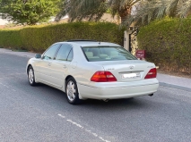 للبيع لكزس LS 2001