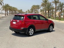 للبيع تويوتا RAV4 2013