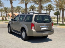 للبيع نيسان Pathfinder 2008