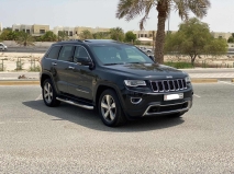 للبيع جيب Grand Cherokee 2016