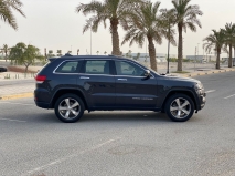 للبيع جيب Grand Cherokee 2016