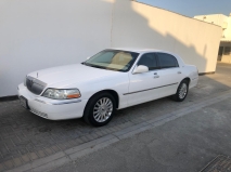 للبيع لنكن Town car 2003