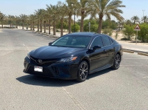 للبيع تويوتا camry 2018