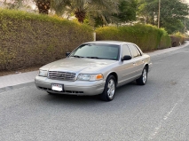 للبيع فورد Crown Victoria 2011