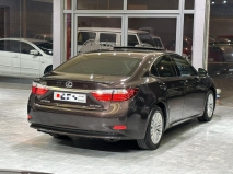 للبيع لكزس ES 2014