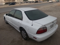 للبيع هوندا Accord 1997