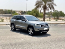 للبيع جيب Grand Cherokee 2011