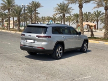 للبيع جيب Grand Cherokee 2021