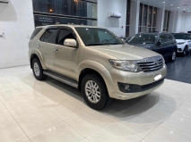 للبيع تويوتا Fortuner 2015