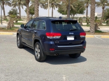 للبيع جيب Grand Cherokee 2015