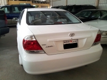 للبيع تويوتا camry 2006