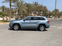 للبيع جيب Grand Cherokee 2013