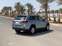 للبيع جيب Grand Cherokee 2013