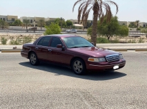 للبيع فورد Crown Victoria 2004