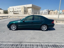 للبيع مرسيديس C class 2005