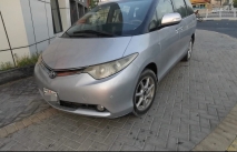 للبيع تويوتا Previa 2006