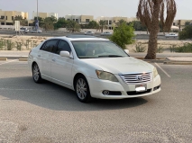 للبيع تويوتا Avalon 2010
