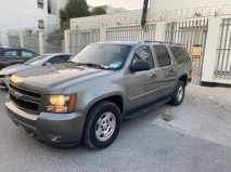 للبيع شفروليت Suburban 2008
