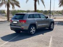 للبيع جيب Grand Cherokee 2012