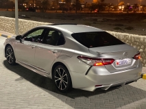 للبيع تويوتا camry 2019