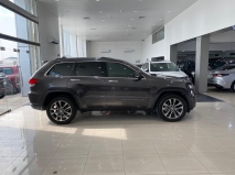 للبيع جيب Grand Cherokee 2018