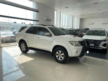 للبيع تويوتا Fortuner 2006