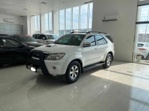 للبيع تويوتا Fortuner 2006