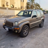 للبيع جيب Cherokee 2004