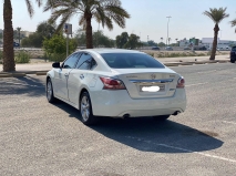 للبيع نيسان Altima 2015