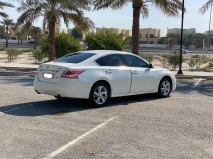 للبيع نيسان Altima 2015