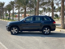 للبيع جيب Grand Cherokee 2016