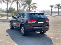 للبيع جيب Grand Cherokee 2016