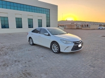 للبيع تويوتا camry 2016