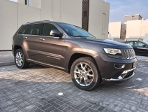 للبيع جيب Grand Cherokee 2014