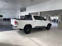 للبيع تويوتا Hilux 2022