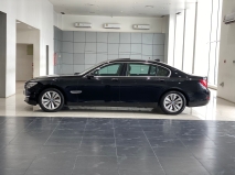 للبيع بي ام دبليو 750 2013