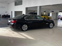 للبيع بي ام دبليو 750 2013