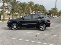 للبيع جيب Grand Cherokee 2020